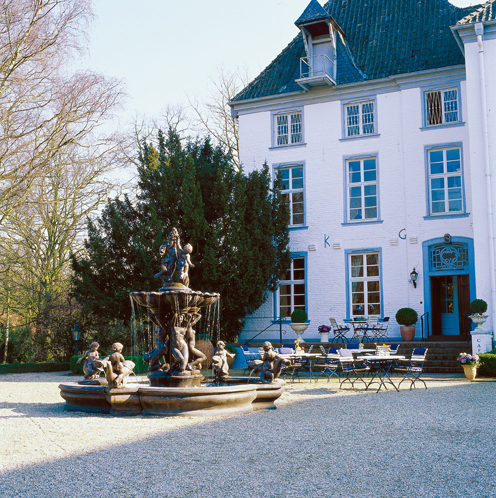 Das Bild zeigt den Innenhof der Seniorenresidenz Haus Horst in Kalkar